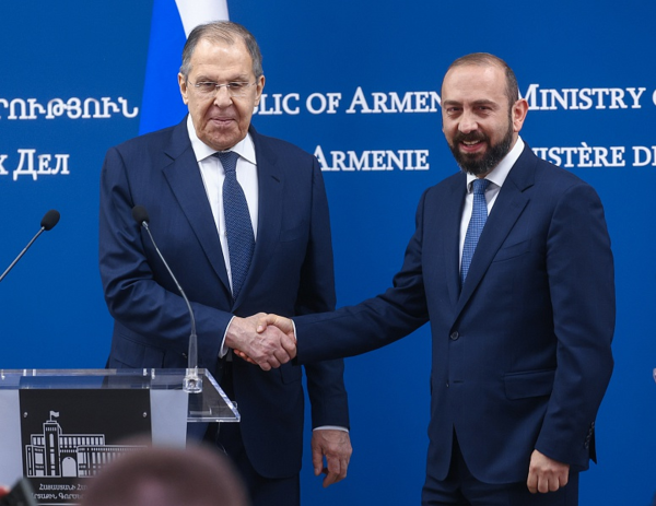 Rusiya Xarici İşlər Naziri Sergey Lavrovun səfəri və Ermənistanda Rusiya-yönlü qüvvələrin aktivləşməsi (2025-ci ilin yazının sonu)