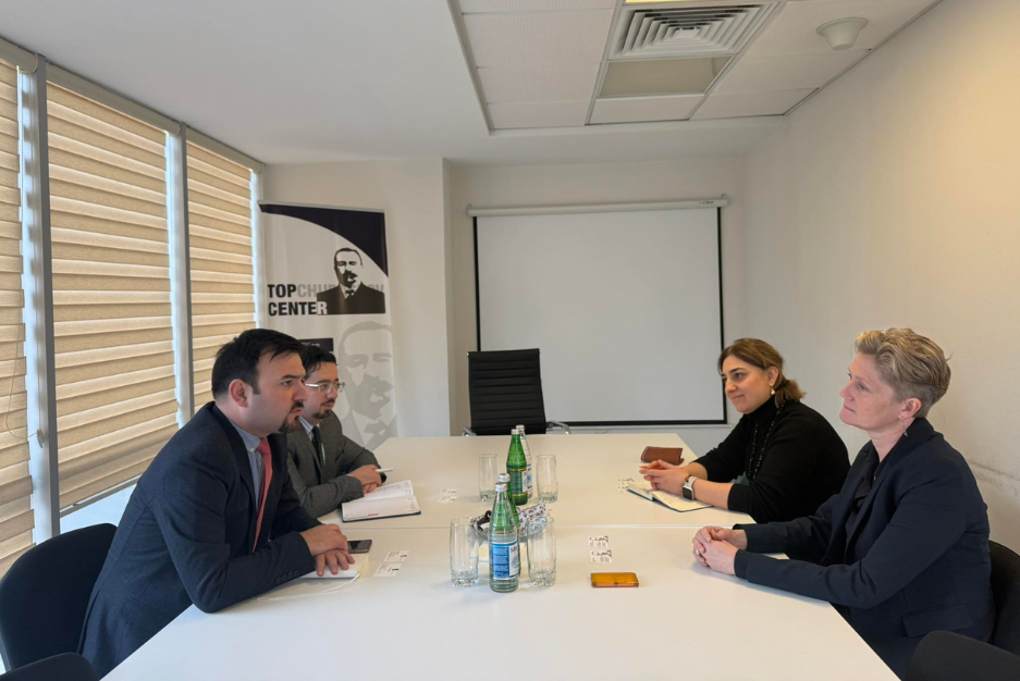 Niderland Krallığının səfiri Topçubaşov Mərkəzini ziyarət edib