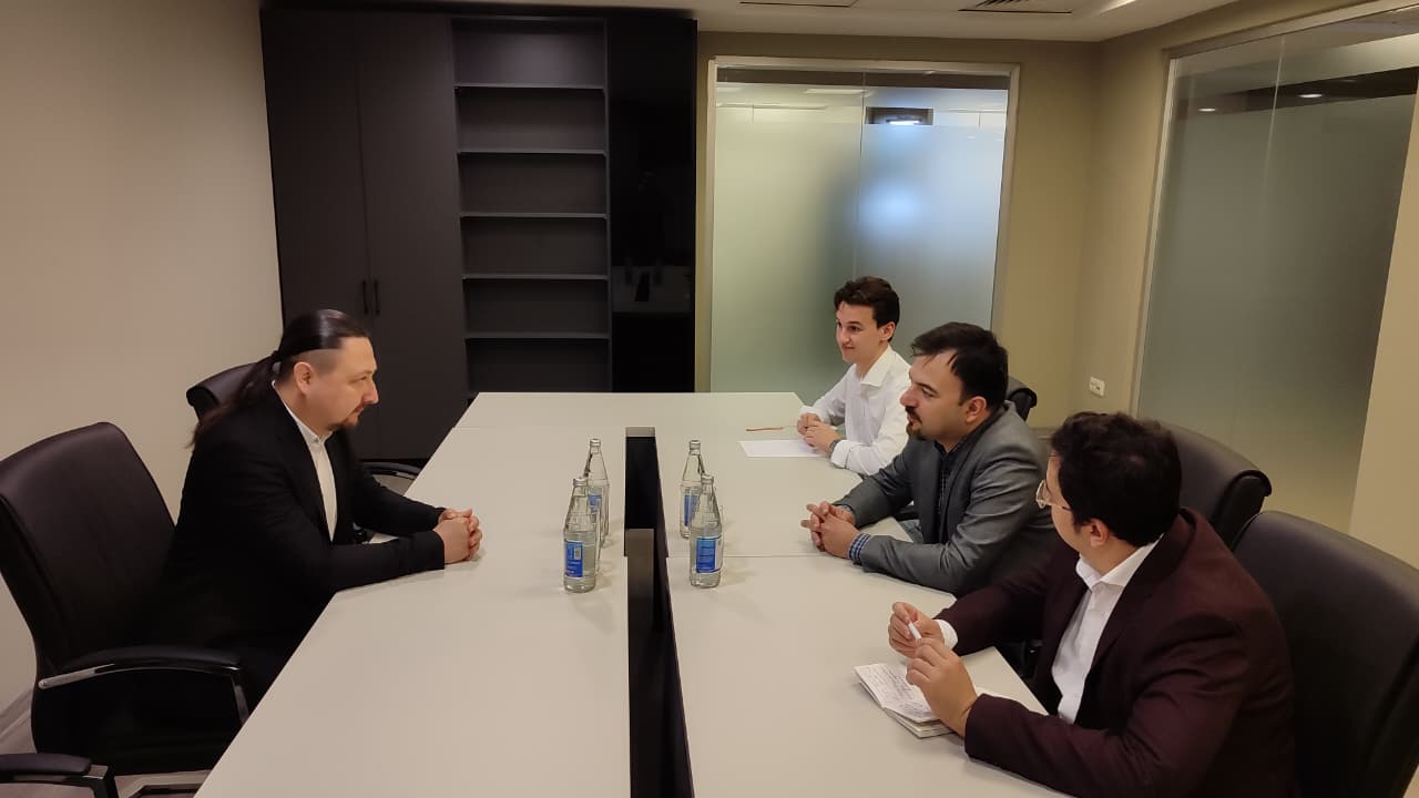 Topchubashov Center hosts Hungarian expert